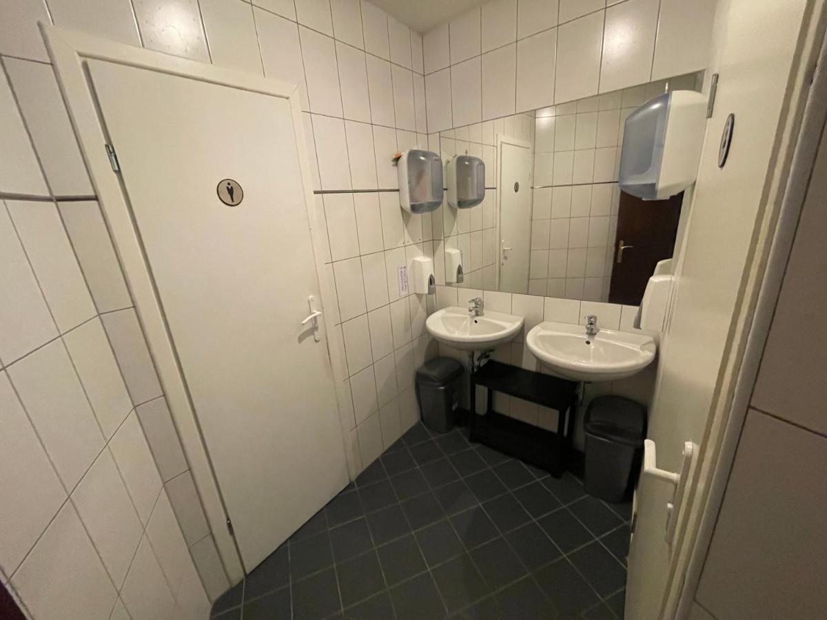 Mr Jo'S Hostel Kaunas Luaran gambar